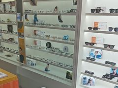 -诺柯视眼镜-蔡司依视路官方工厂店(淞南一店)