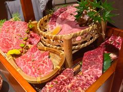 -山川小町·极番烧肉(新地假日广场店)