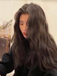 -变画·发型STUDIO