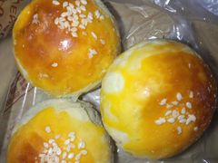 豆沙蛋黄酥-闻酥园(青羊区文殊坊店)