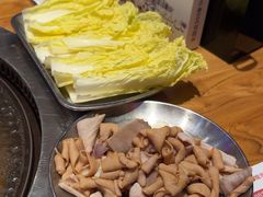 -山河屯铁锅炖·非遗东北菜(南山店)