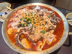 -张翻越·川渝冒菜·武汉黑鸭煲(城北万象城店)