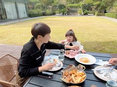 -九月里.自由花园餐厅