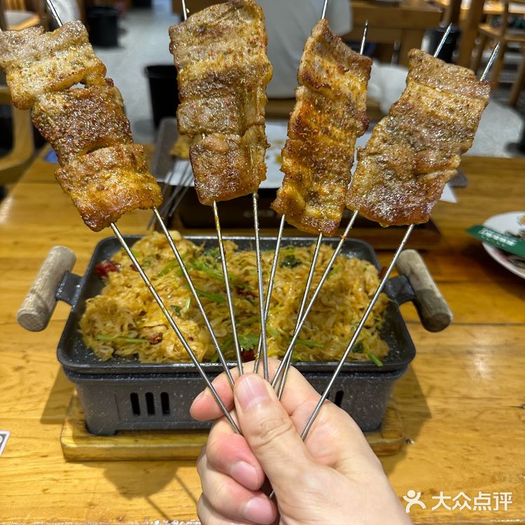 找到了这家店排队的原因了