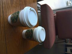 拿铁、美式-星巴克(潍坊泰华广场店)