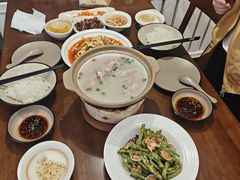 -叁煨蹄花·下饭盐帮菜(人民广场店)