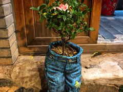 -百里峡七彩艺术小镇