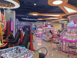 -多奇妙乐园·淘气堡·电玩·抓娃娃(海口吾悦店)