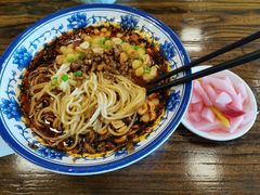 -碗里捞川渝特色面(沙河玖耀里店)