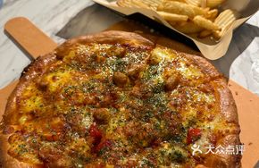 Cheese Meat Sauce Pizza