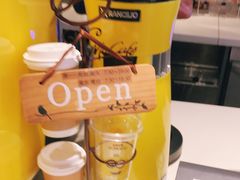 -麦当劳(汉口火车站候车室店)