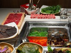 -海底捞火锅鲜切牛肉主题店(长寿路店)