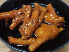 鲍汁凤爪-来龙里 精致 东南亚餐室(万象城店)