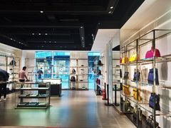 -Gucci(首创奥特莱斯店)
