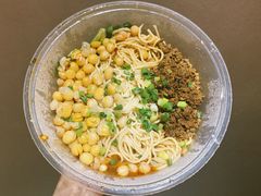 -八一路好吃街(雨田商务大厦店)