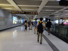 -宜山路(地铁站)