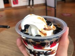 冲绳黑糖珍珠圣代-肯德基(经开店)