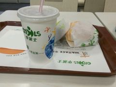 -华莱士·全鸡汉堡(湛江新华店)
