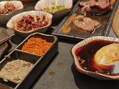 -铭牛烧肉·和牛海鲜自助(高新月牙湖店)