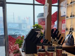 -霸王茶姬(云杉奥莱店)