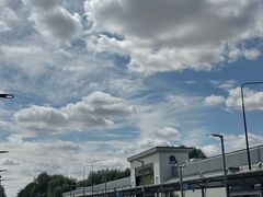 -伦敦比斯特购物村