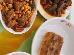 黄豆烧肥肠-北大家园食堂