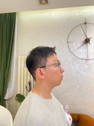 点击看大图 -容萨美业·美容美发