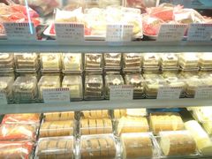 -红宝石·鲜奶小方·海派西点房(金杨店)