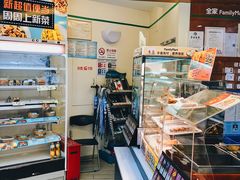 -全家便利店(新闸路二店)