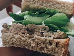 吞拿鱼饼-星巴克臻选(广州沙面店)