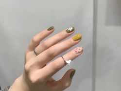 -悦指间美甲美睫