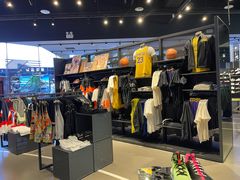 -NIKE品牌体验店(金源新燕莎店)