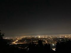 -鬼笑石后山停车场