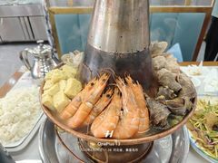 -一口猪海鲜浑锅·东北家常菜