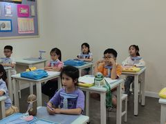 -缤纷鸟美术书法(汉神购物广场校区)