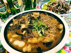 -闯关东东北农家菜(崂山石老人店)