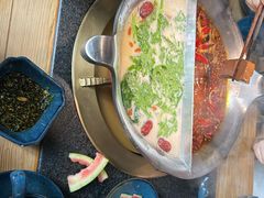 -湊湊火锅·茶憩(南京东路悦荟店)