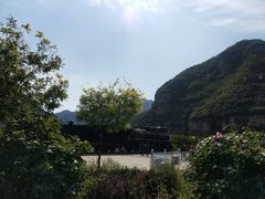 -百里峡七彩艺术小镇