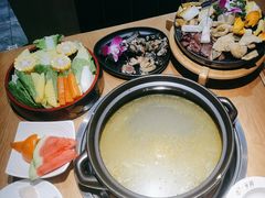 -一朵菌·野生菌探索家火锅(南亚店)