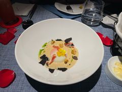 红心温泉蛋配伊比利亚火腿黑松露-弦月窗LUNETTE BY AMANDA(复兴路店)