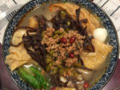 七爺螺螄粉-螺世纪螺蛳粉·桂味小排档(裕德店)