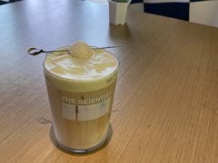 开心果香椰冷萃-科学家咖啡(万象城店)
