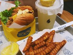 -蛋魂EGGSOUL·SPACE(德基广场店)