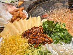 -山河屯铁锅炖·非遗东北菜(南山店)