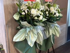 -亭亭鲜花店(中山北路店)
