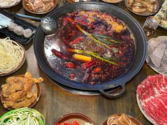 -黄潇洒老火锅(九眼桥宏济巷店)