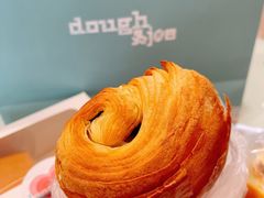 -Dough&Joe团憩(瑞虹天地月亮湾店)