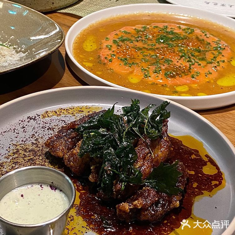 北京三里屯的日料店很惊喜，这种氛围感特别松弛！