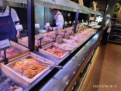 自助取餐区-盛江山自助料理(太原街万达店)