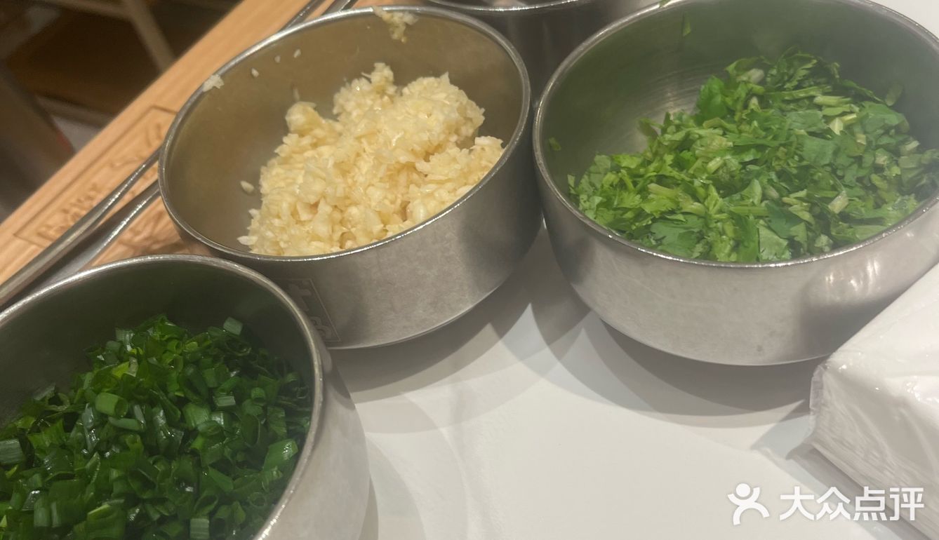 今天火锅吃撑了，超满足